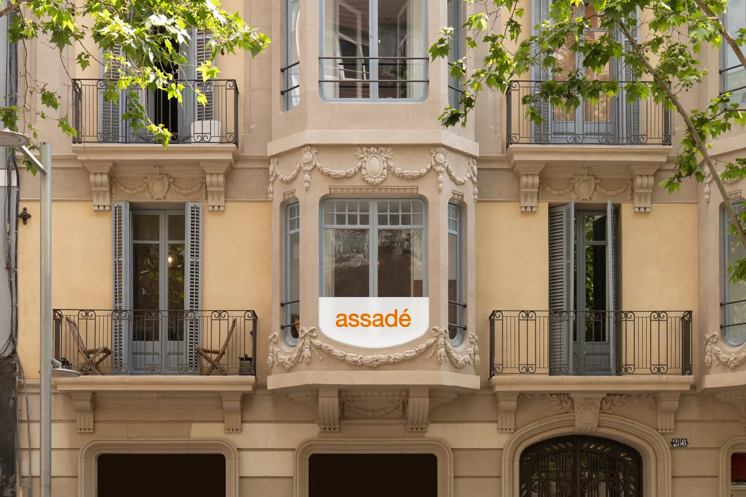 Fachada de la sede de Assadé en Barcelona